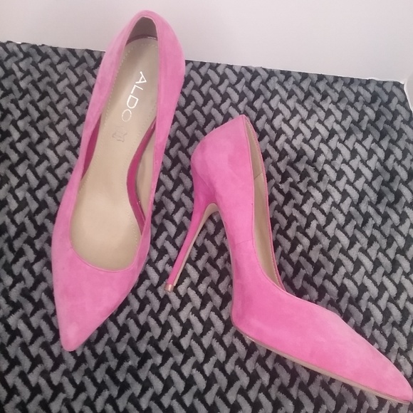 Aldo Shoes - Aldo pink swede shoes